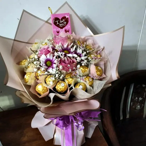 Chocolate bouquets by ANGGUN Florist, photo 94