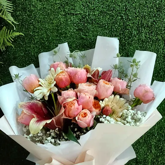 Rose bouquets by ANGGUN Florist, photo 48