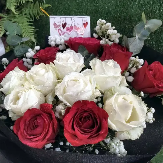 Rose bouquets by ANGGUN Florist, photo 49