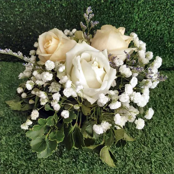 Table arrangements by ANGGUN Florist, photo 43