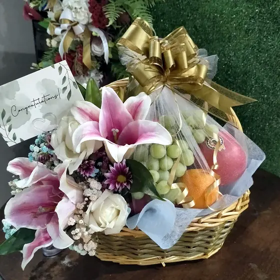 Fruit baskets by ANGGUN Florist, photo 78